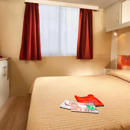 Campsite Camping Village Misano - Fronte Mare Misano Adriatico